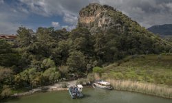 Türkiye'nin en kısa feribot hattı 50 saniyede iki yakayı buluşturuyor