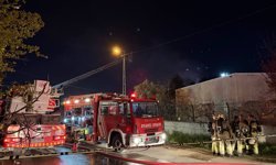 Tuzla'da fabrikada çıkan yangın söndürüldü