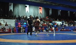 Uluslararası Zafer Kupası Güreş Turnuvası Antalya'da başladı