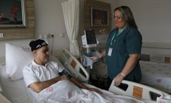 Yalova'da evde sağlık hizmeti sayesinde bası yaralarına müdahale ediliyor