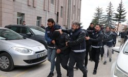 Yozgat'ta yolcusu bulunmayan otobüsün bagajından 53 düzensiz göçmen çıktı