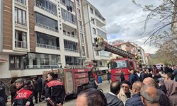 Bingöl'de evde çıkan yangında 13 kişi dumandan etkilendi