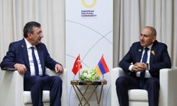 Cumhurbaşkanı Yardımcısı Yılmaz, Ermenistan Başbakanı Paşinyan ile görüştü