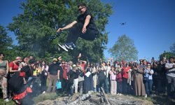 Edirne'de geleneksel 'Kakava ateşi' yakıldı