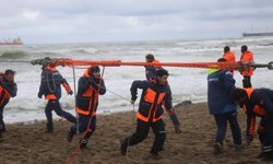 GÜNCELLEME 3 - Sakarya'da kuru yük gemisi karaya oturdu