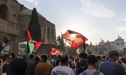 İtalya'da binlerce kişi İsrail'in Küresel Sumud Filosu'na saldırısını protesto etti