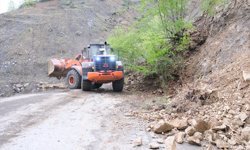 Kastamonu'da heyelan nedeniyle kapanan grup köy yolu ulaşıma açıldı