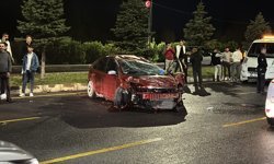 Niğde'de devrilen otomobildeki 1 kişi yaralandı