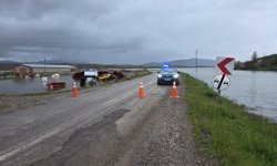 Sivas'ta taşkın nedeniyle Celallı-Karayün kara yolu trafiğe kapatıldı