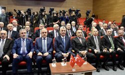 Ticaret Bakanı Ömer Bolat, nisan ayı dış ticaret verilerini açıkladı: (1)
