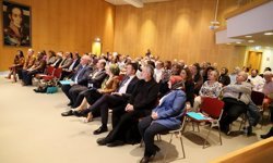YEE tarafından hazırlanan Yunus Emre Divanı'nın Raif Yelkenci nüshası Berlin'de tanıtıldı