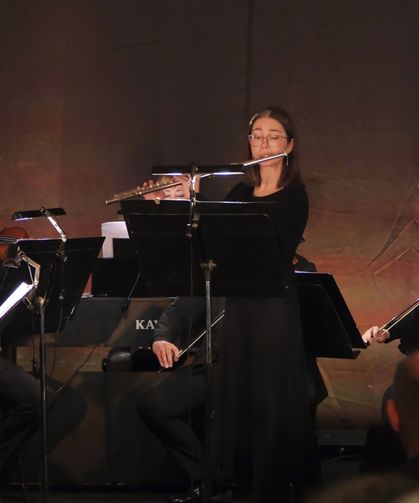 Mersin'de 'Müziğin Sonsuzluğunda Yarım Kalan Bir Beste: Laçin Akyol' konseri verildi