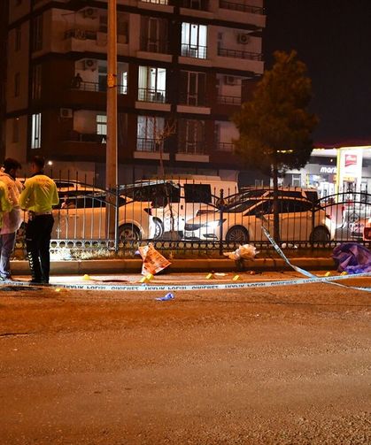 Batman'da otomobilin çarptığı kadın öldü