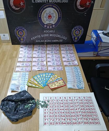 Kocaeli'de kumar oynayan 8 kişiye 92 bin 832 lira ceza kesildi
