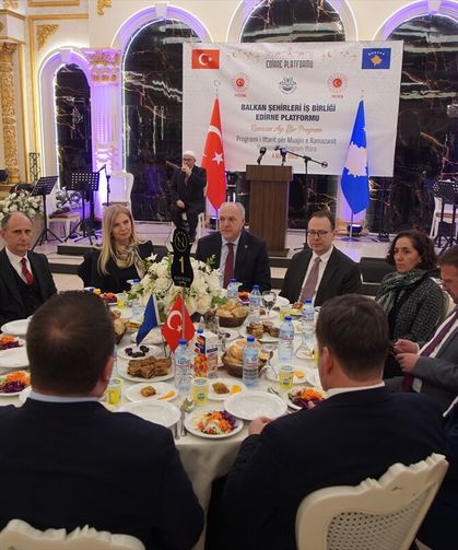 Kosova'da, Edirne Valiliği iftar programı düzenledi