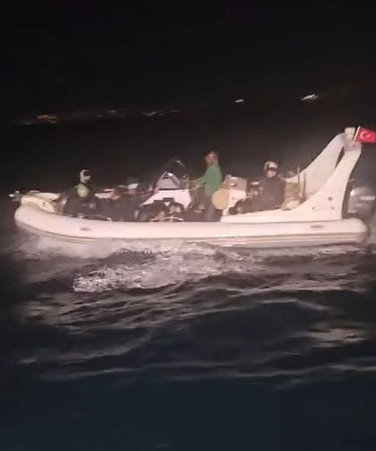 Muğla açıklarında 21 düzensiz göçmen yakalandı