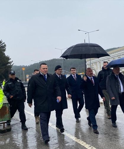 Vali Çalgan, Çorum-Samsun kara yolundaki uygulama noktasını ziyaret etti