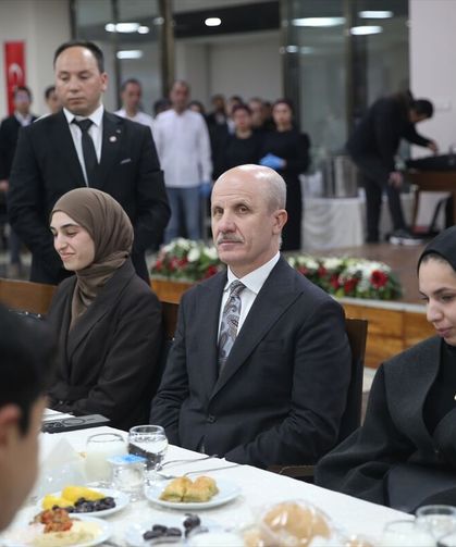 YÖK Başkanı Prof. Dr. Erol Özvar Hatay'da öğrencilerle iftar yaptı