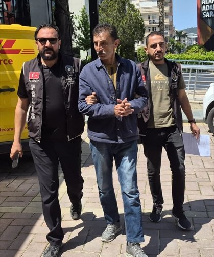 Alanya'da okul saldırılarına ilişkin provokatif paylaşım yapan kişi tutuklandı