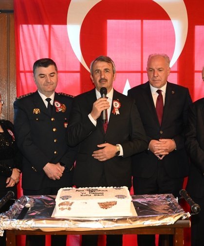 Edirne'de Türk Polis Teşkilatının 181. kuruluş yıl dönümü resepsiyonla kutlandı