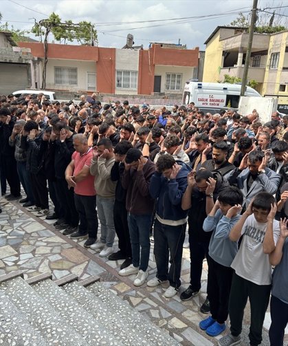 GÜNCELLEME - Adana'da gölde boğulma tehlikesi geçiren üniversite öğrencisi tedavi gördüğü hastanede öldü