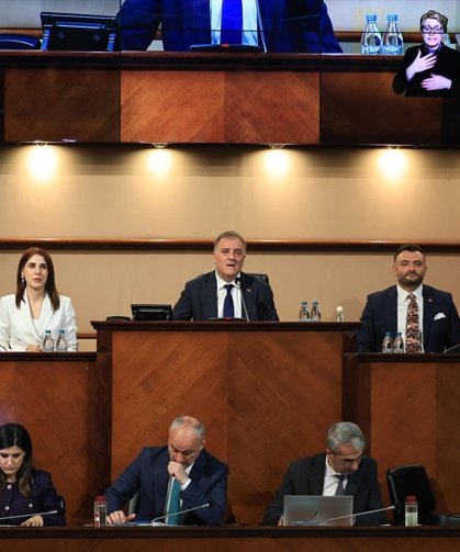 İBB Meclisi'nde katip üye seçiminde mühürsüz pusula tartışması