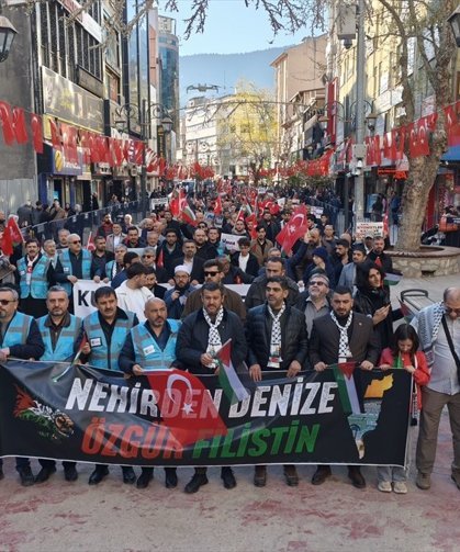 Karabük'te Filistin'e destek yürüyüşü düzenlendi