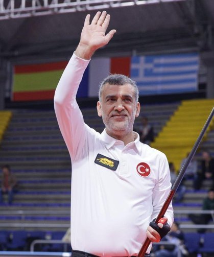 Milli bilardocu Tayfun Taşdemir, Kolombiya'da bronz madalya kazandı