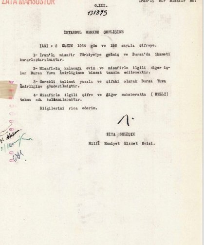 MİT, İran Devrimi'nin lideri Humeyni'nin Türkiye'de ikamet ettiği döneme ait belgeyi paylaştı
