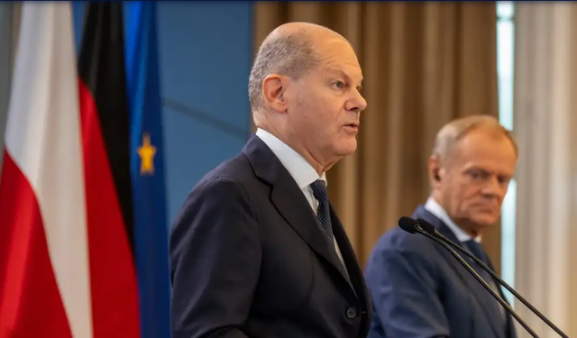 Scholz, Varşova’da Tusk ile Veda Görüşmesi Gerçekleştirdi