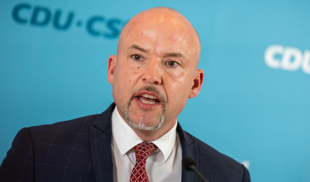 Hoffmann'dan Pro Asyl’e Sert Suçlamalar: “Sahnelenmiş Bir Dava”
