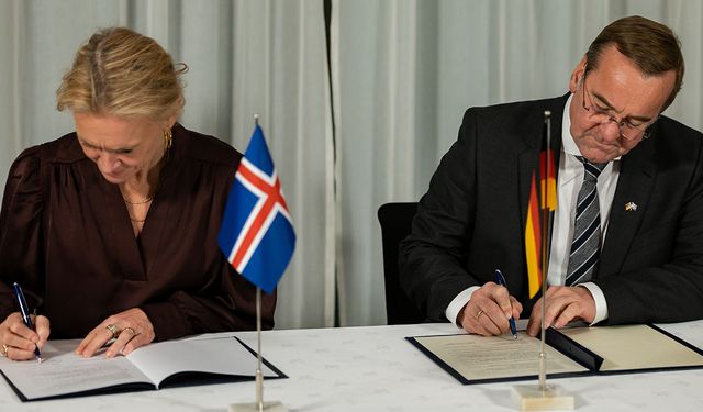 Almanya ve İzlanda'dan Rusya'ya karşı işbirliği