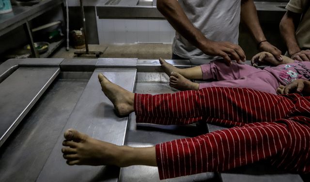 Gazze'deki yaralı çocukların tedavisine hükümet engeli