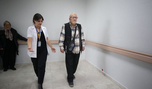 Balıkesir'de kurulan Düşme Kliniği ile yaşlılar hayata daha sıkı tutunuyor