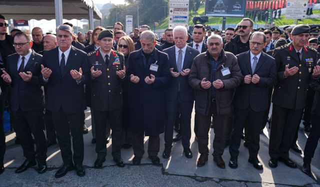 Beşiktaş'ta 2016 yılındaki terör saldırısında şehit olanlar anıldı