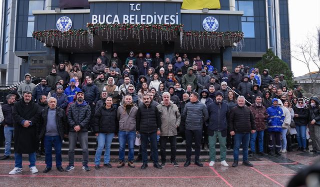 Buca Belediyesi işçileri alacakları nedeniyle sürdürdüğü eylemlerini sonlandırdı