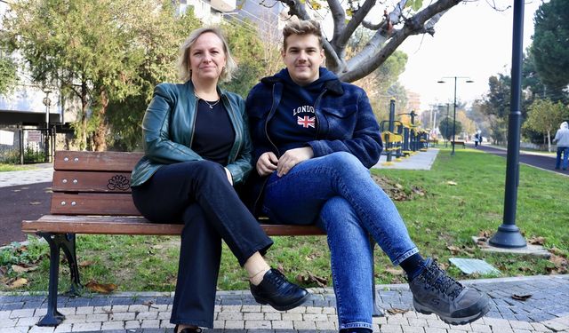 Diyalize mahkum olmaktan annesinin bağışladığı böbrekle kurtuldu