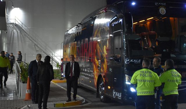 Galatasaray kafilesi Antalya'ya geldi
