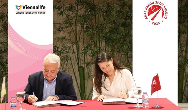 Aras Kargo Kadın Voleybol Takımı'nın resmi sponsoru Viennalife oldu