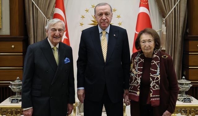 Cumhurbaşkanı Erdoğan, iş insanları Koç ve Arsel'i kabul etti