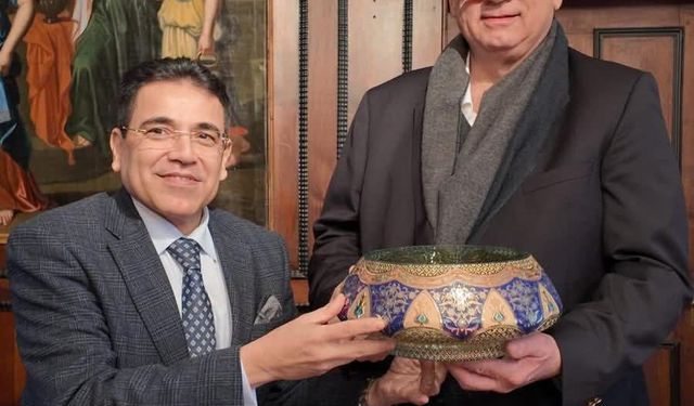 İbrahim Türkiş, UWW Başkanı Lalovic ile bir araya geldi