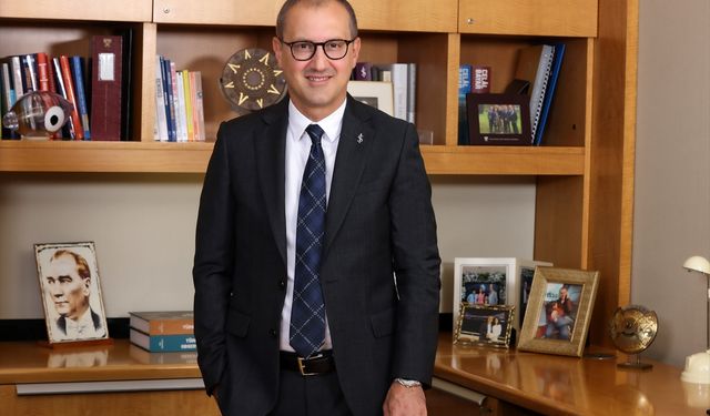 İş Bankası yeni sadakat programı İş Black'i hayata geçirdi