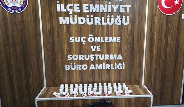İzmir'de bir evde 2 bin 550 uyuşturucu hap ele geçirildi