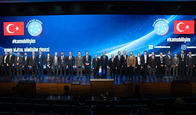 Kamu Dijital Dönüşüm Zirvesi başladı