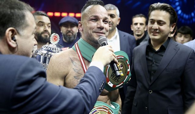 Muğla'da profesyonel boks gecesi düzenlendi