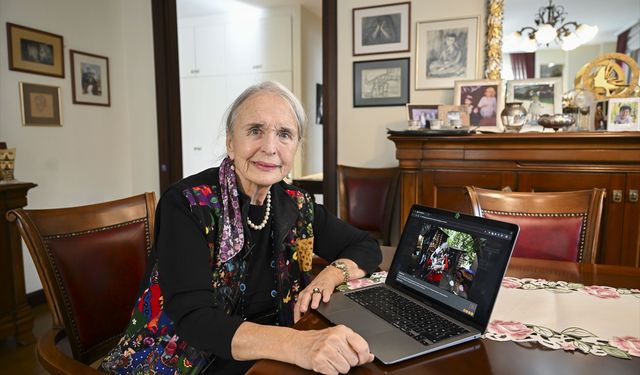 Oyuncu ve yönetmen Serpil Tamur, AA'nın 'Yılın Kareleri' oylamasına katıldı