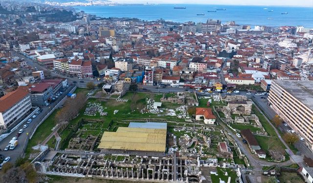 Smyrna'da kem gözlere karşı 'Süleyman düğümü' motifli mozaikli oda keşfedildi