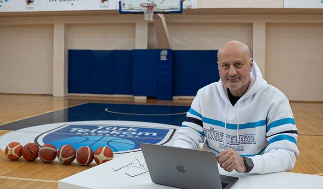 Türk Telekom Basketbol Kulübü Başkanı Şentürk, AA'nın 'Yılın Kareleri' oylamasına katıldı