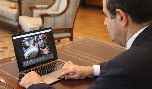 Türkiye'nin Pekin Büyükelçisi Ünal AA'nın 'Yılın Kareleri' oylamasına katıldı