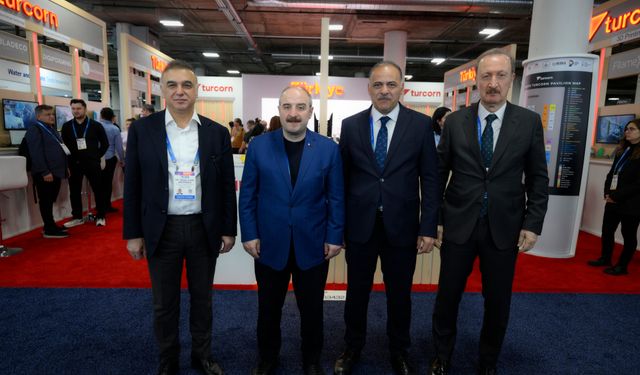 Ulaştırma ve Altyapı Bakan Yardımcısı Sayan, CES 2026'da Türk startupların stantlarını ziyaret etti: